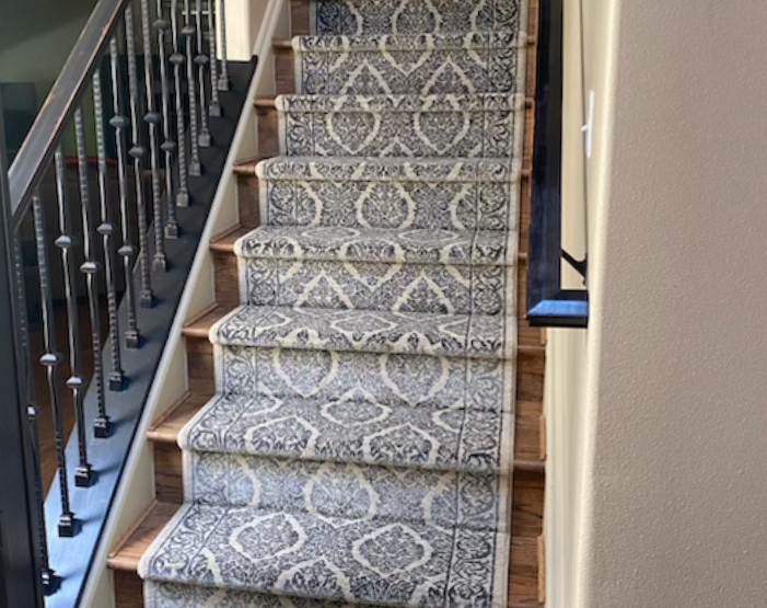 Patterned stair runner